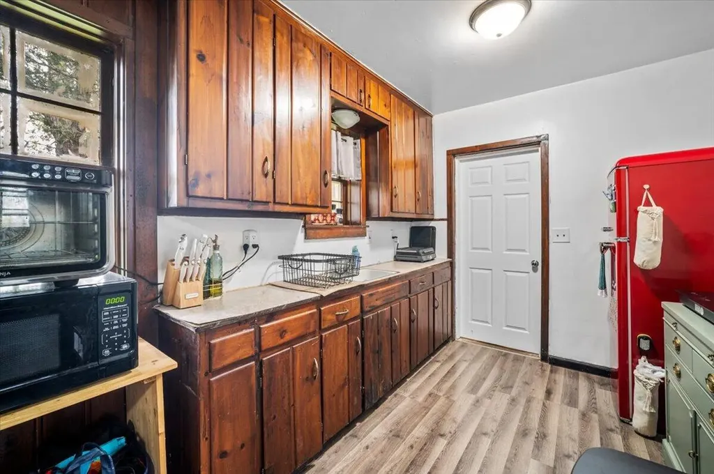 5599 Howard City Edmore Road Home Township MI 48891