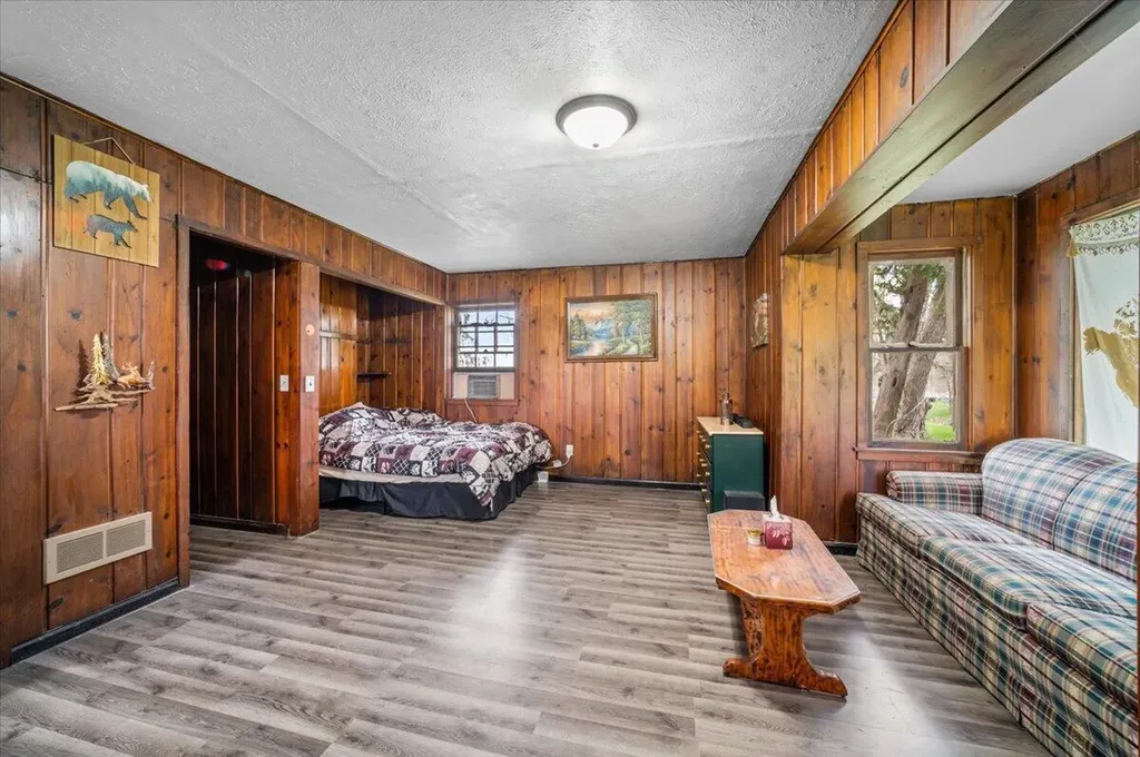 5599 Howard City Edmore Road Home Township MI 48891