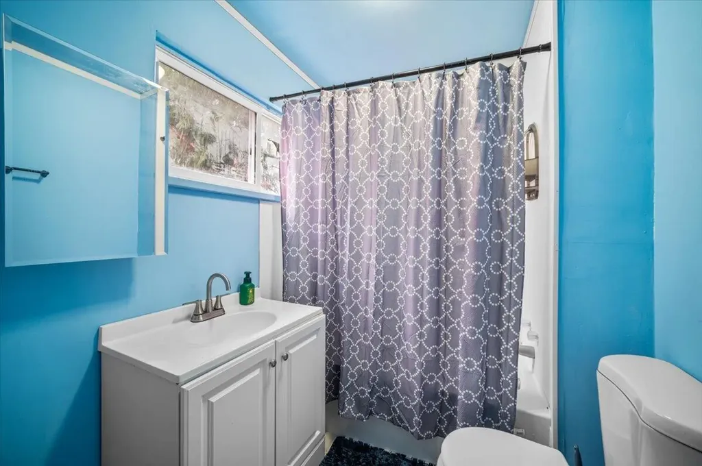 5599 Howard City Edmore Road Home Township MI 48891