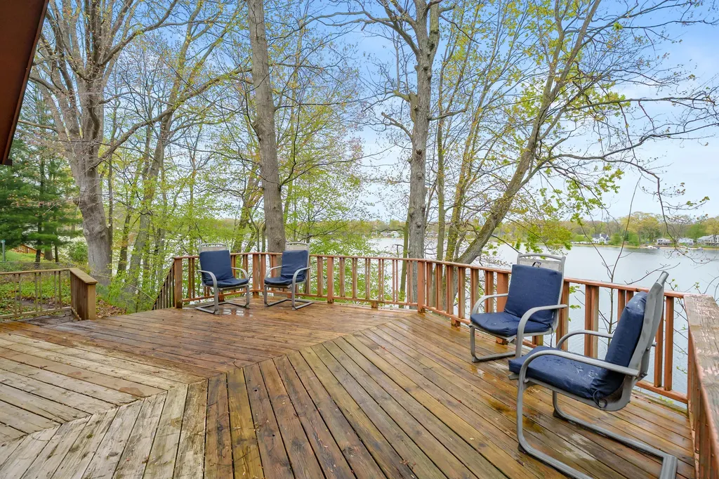 28323 Northern Bluff Drive Pine Grove Township MI 49055