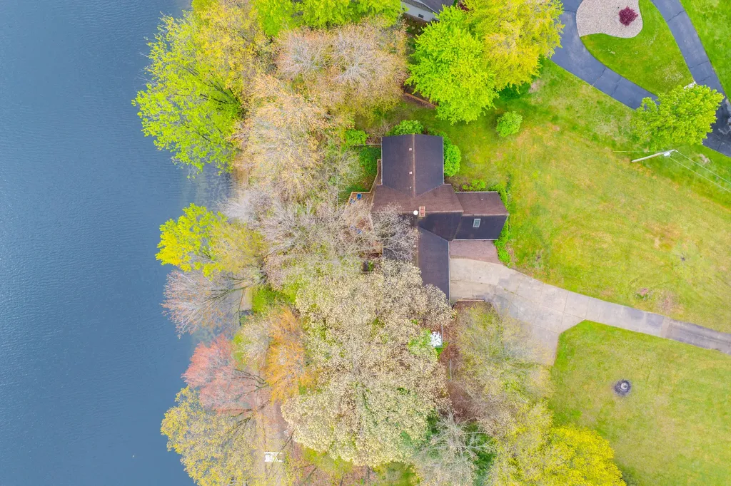 28323 Northern Bluff Drive Pine Grove Township MI 49055