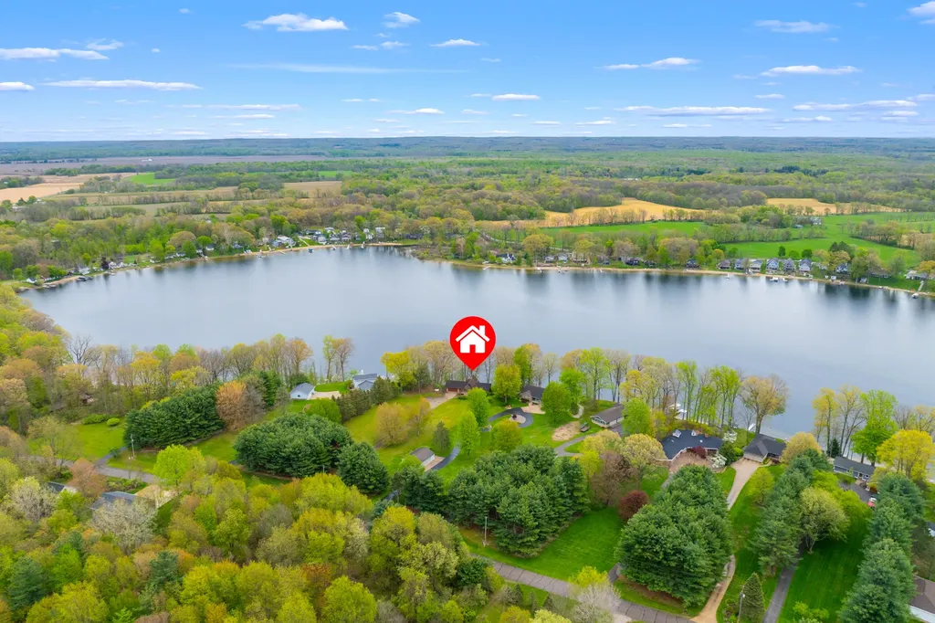 28323 Northern Bluff Drive Pine Grove Township MI 49055