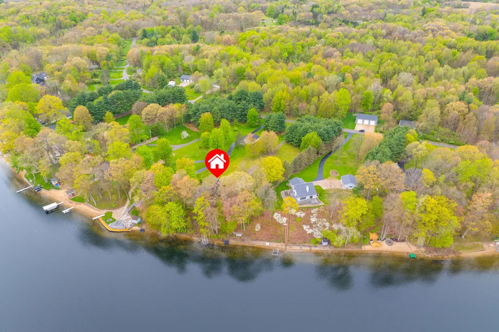 28323 Northern Bluff Drive Pine Grove Township MI 49055