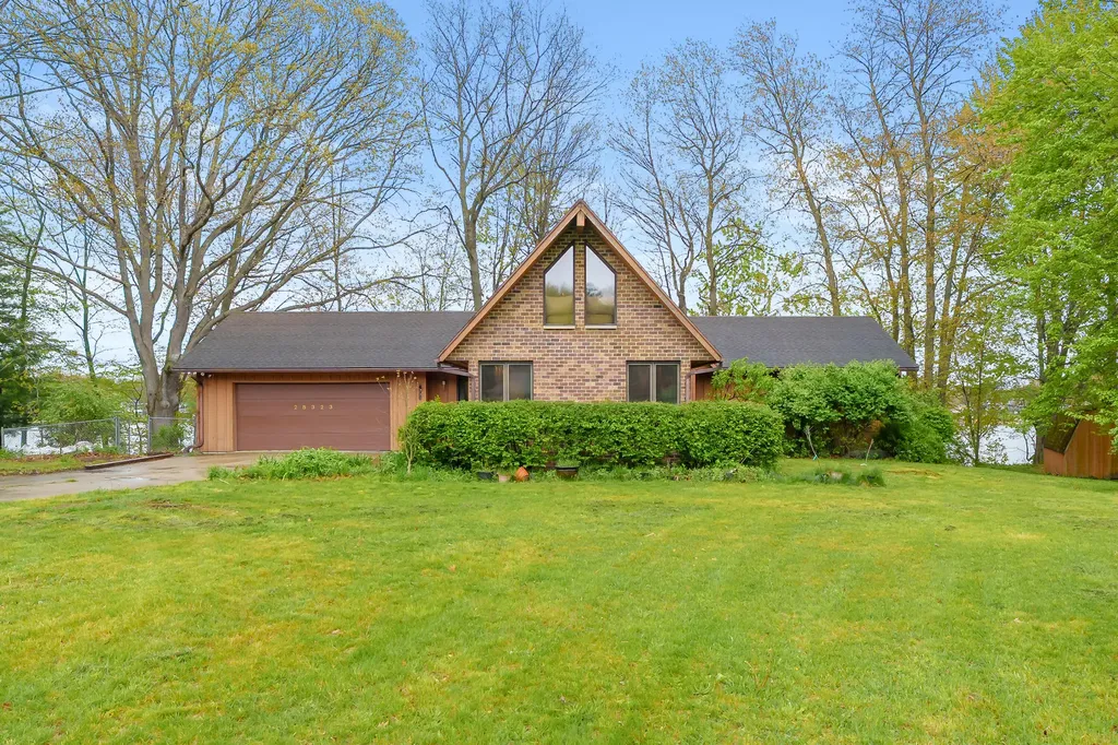 28323 Northern Bluff Drive Pine Grove Township MI 49055
