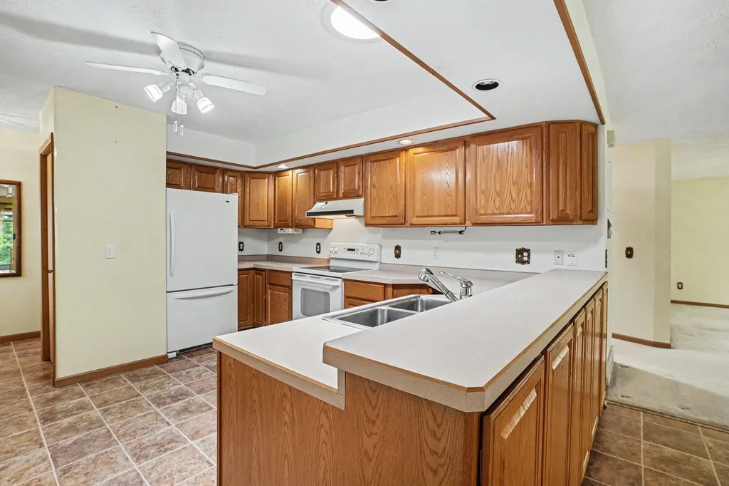 4772 Weston Avenue Kalamazoo Charter Township MI 49006