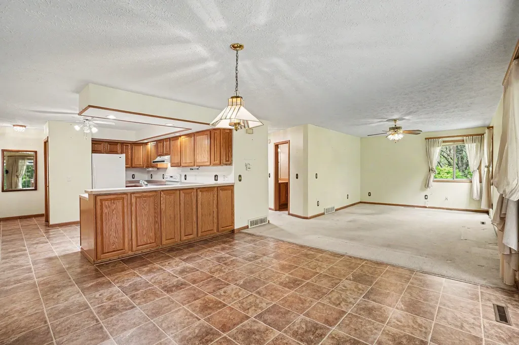 4772 Weston Avenue Kalamazoo Charter Township MI 49006