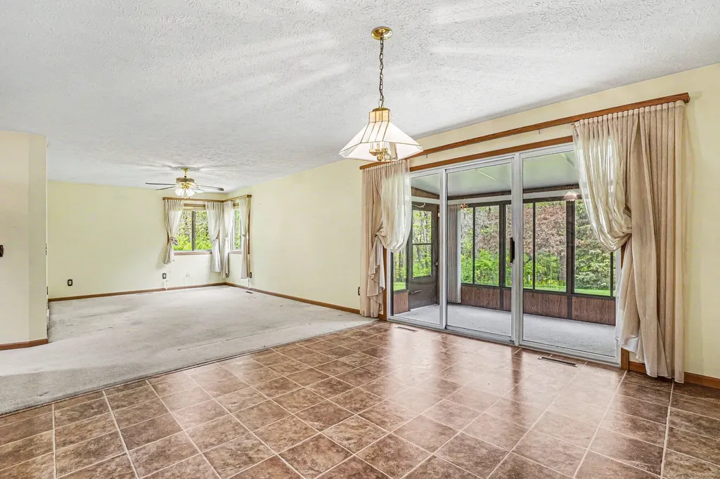 4772 Weston Avenue Kalamazoo Charter Township MI 49006