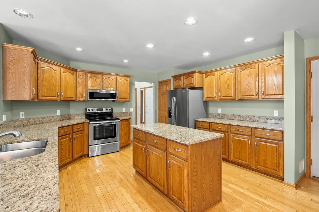 6147 Autumn Ridge Richland Township MI 49083