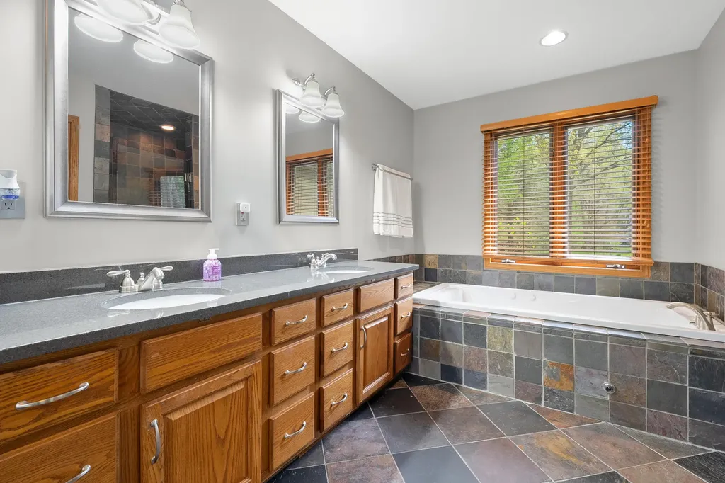 6147 Autumn Ridge Richland Township MI 49083