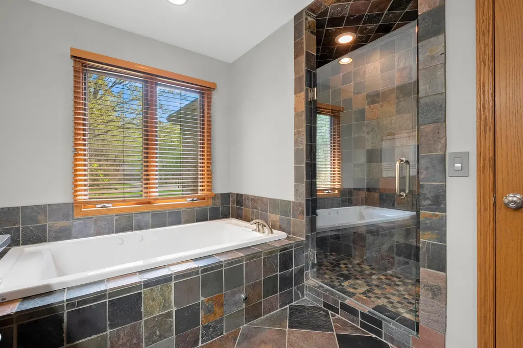 6147 Autumn Ridge Richland Township MI 49083