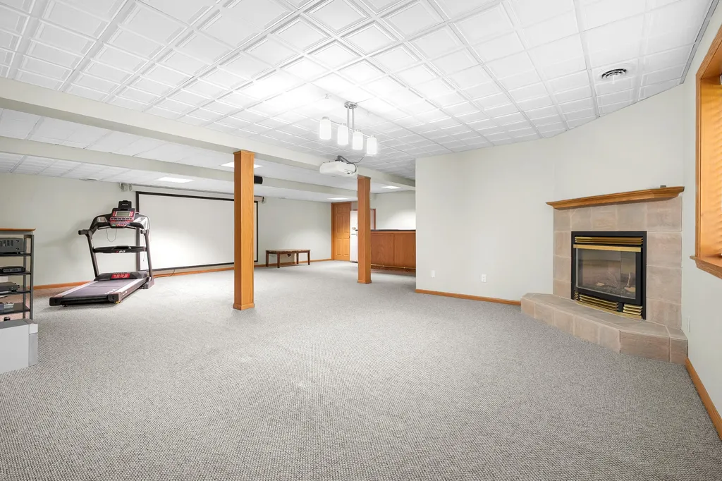 6147 Autumn Ridge Richland Township MI 49083