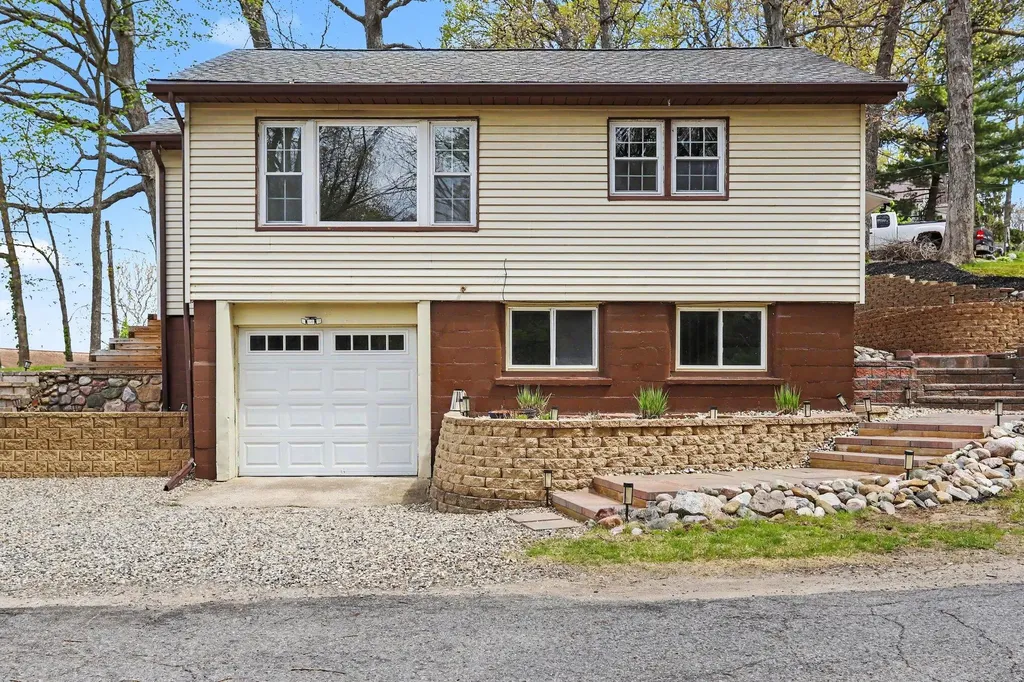 23340 Waubascon Road Bedford Charter Township MI 49017