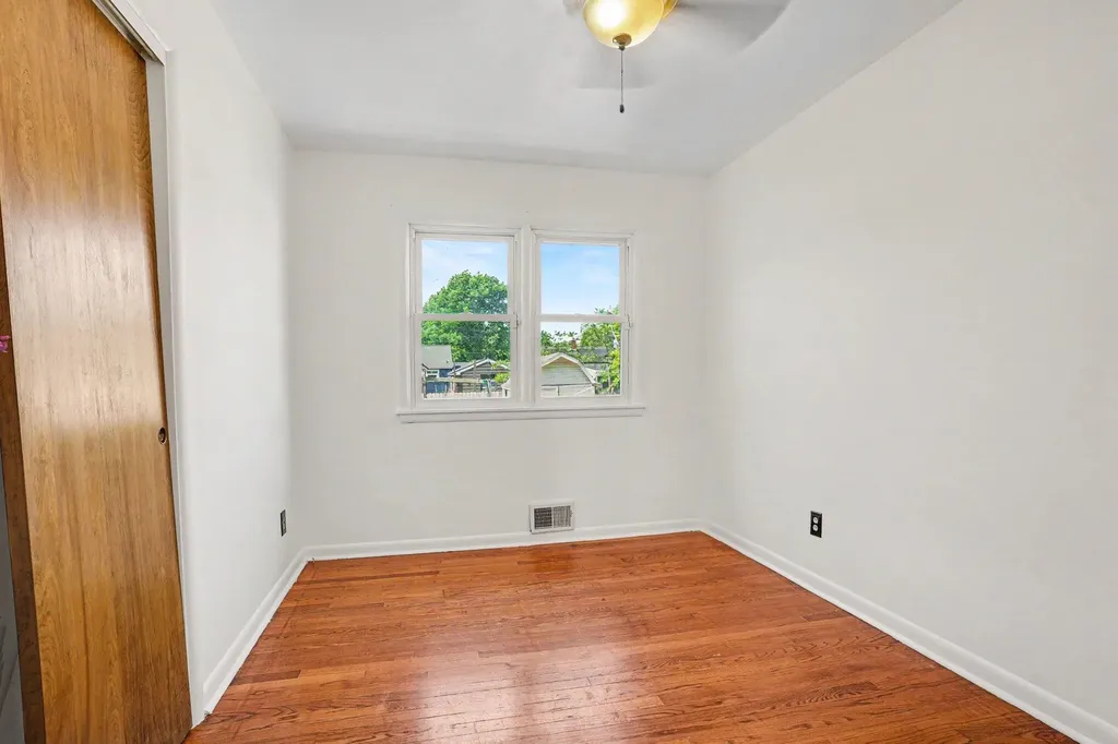 2109 Bloomfield Avenue Kalamazoo City MI 49001