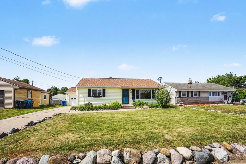 2109 Bloomfield Avenue Kalamazoo City MI 49001