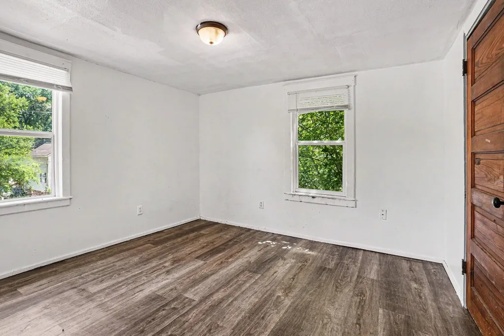1533 N Westnedge Avenue Kalamazoo City MI 49007
