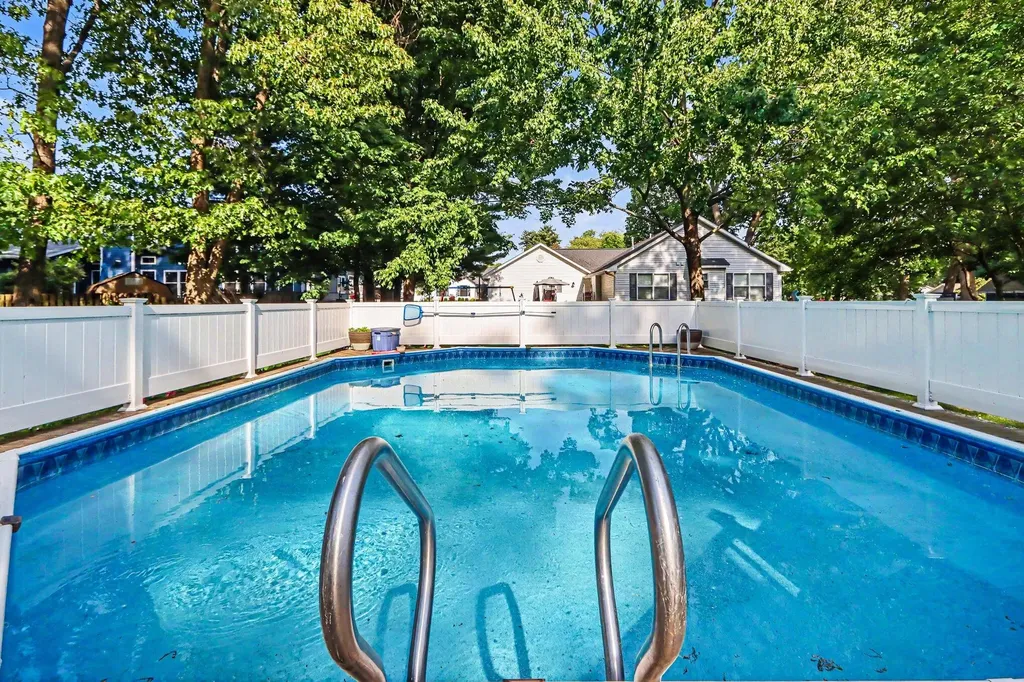 8275 Valleywood Lane Portage City MI 49024