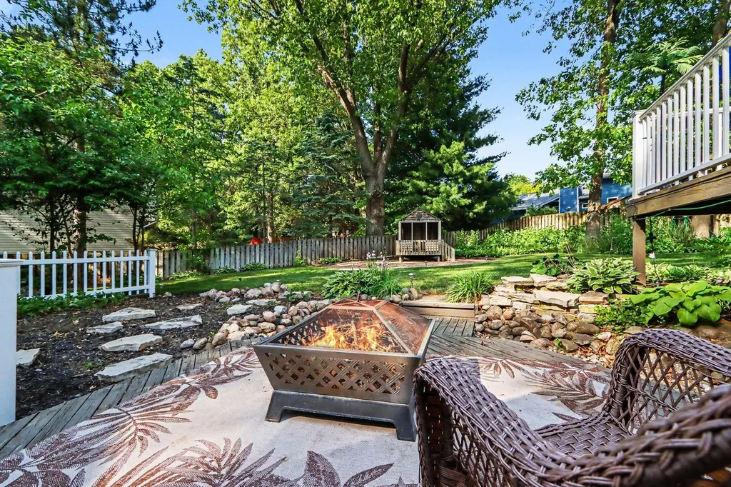 8275 Valleywood Lane Portage City MI 49024