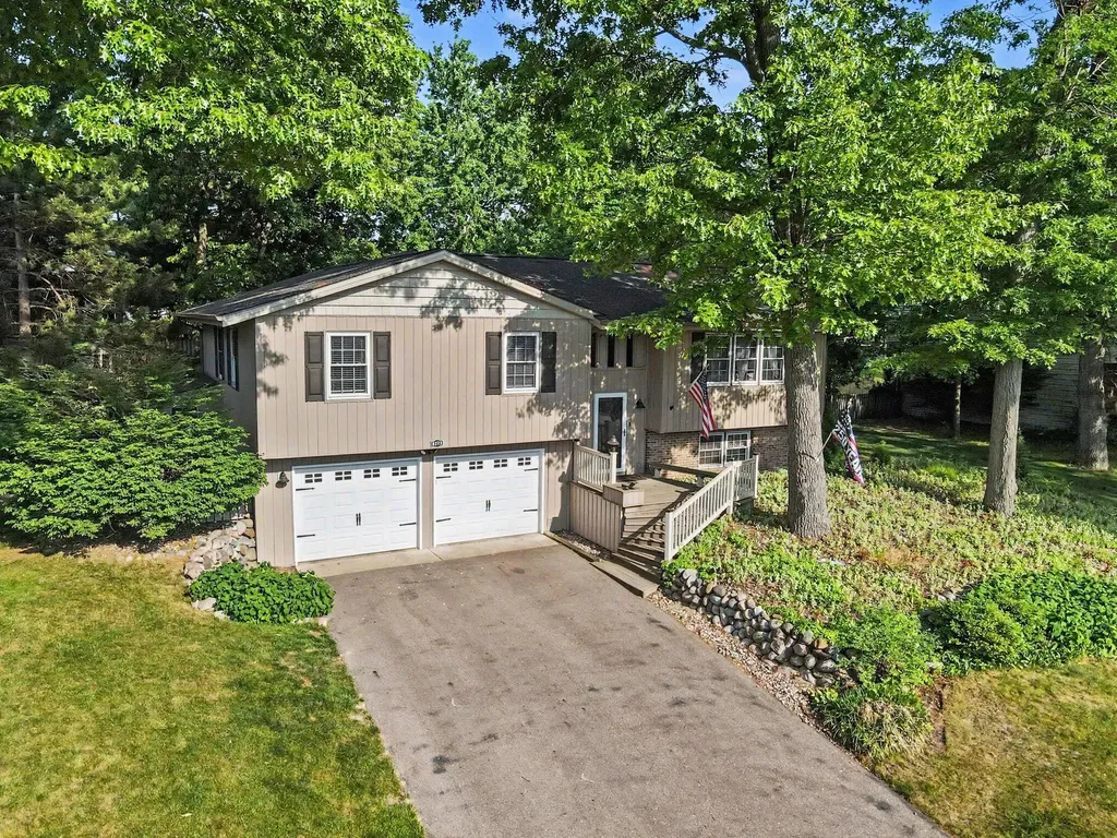 8275 Valleywood Lane Portage City MI 49024