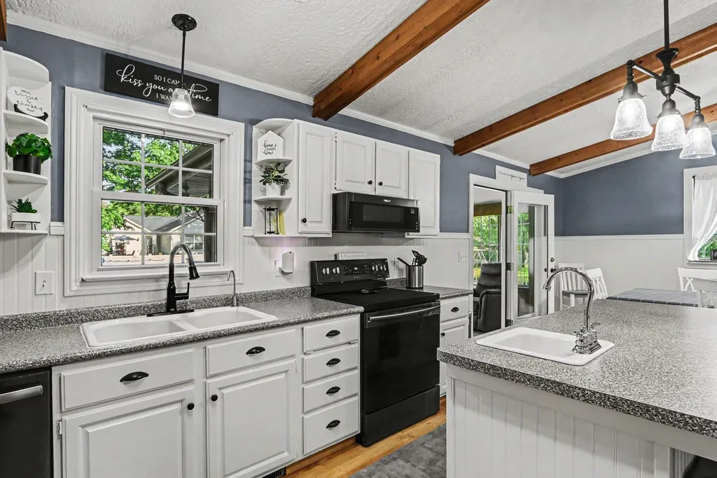 8275 Valleywood Lane Portage City MI 49024
