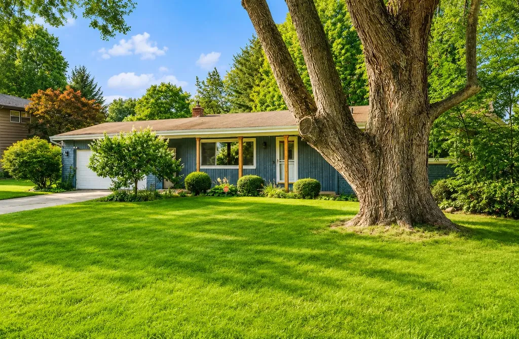3302 Northview Drive Kalamazoo Charter Township MI 49004