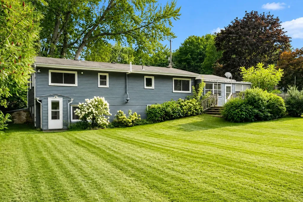 3302 Northview Drive Kalamazoo Charter Township MI 49004