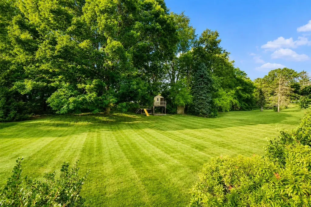 3302 Northview Drive Kalamazoo Charter Township MI 49004