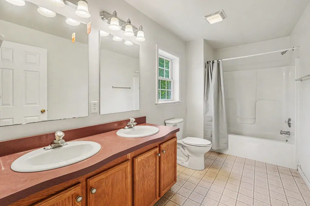 467 Sophia Way Lee Township MI 49450