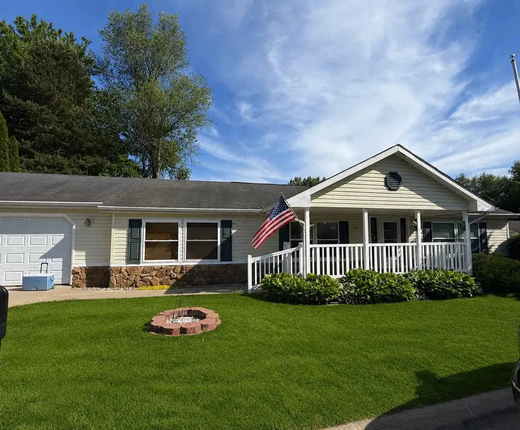 5229 Pine Arbor Ridge Richland Township MI 49004