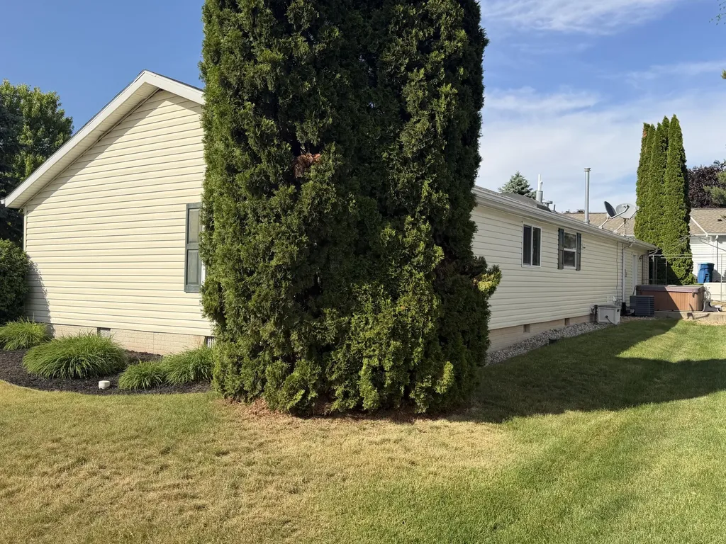 5229 Pine Arbor Ridge Richland Township MI 49004