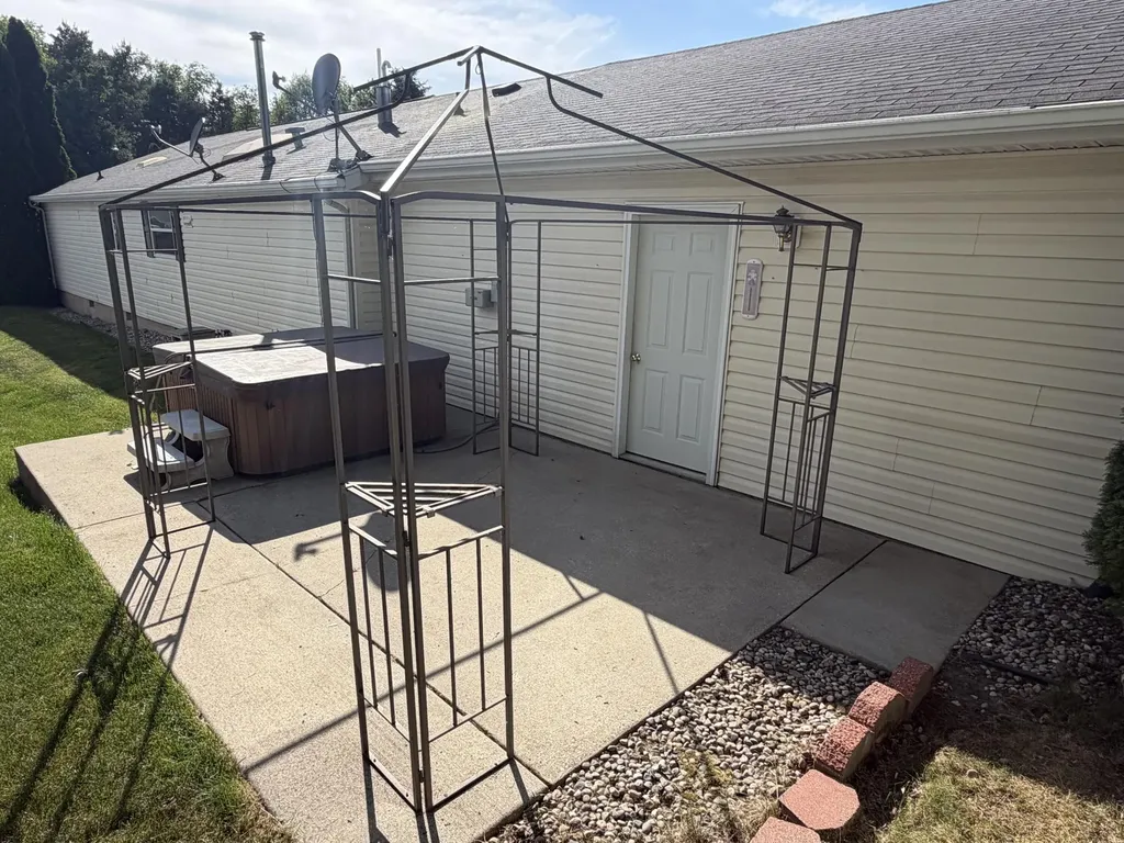 5229 Pine Arbor Ridge Richland Township MI 49004
