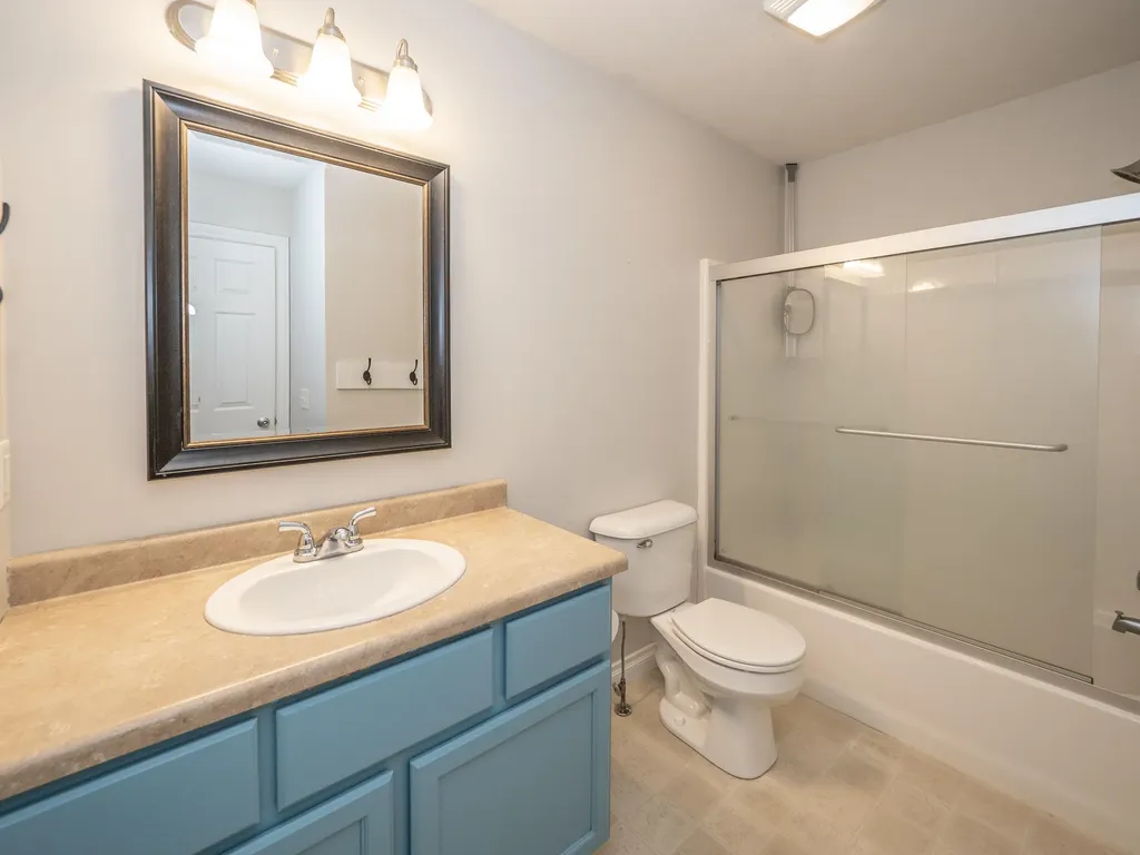 27120 Birmingham Court Antwerp Township MI 49079