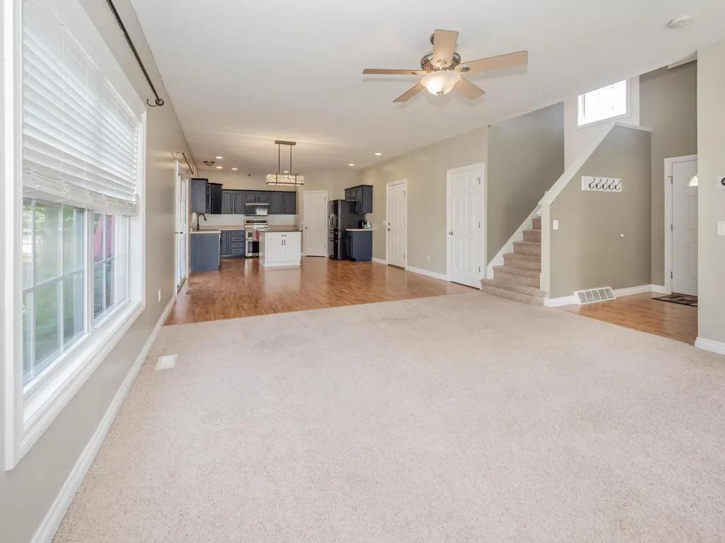27120 Birmingham Court Antwerp Township MI 49079