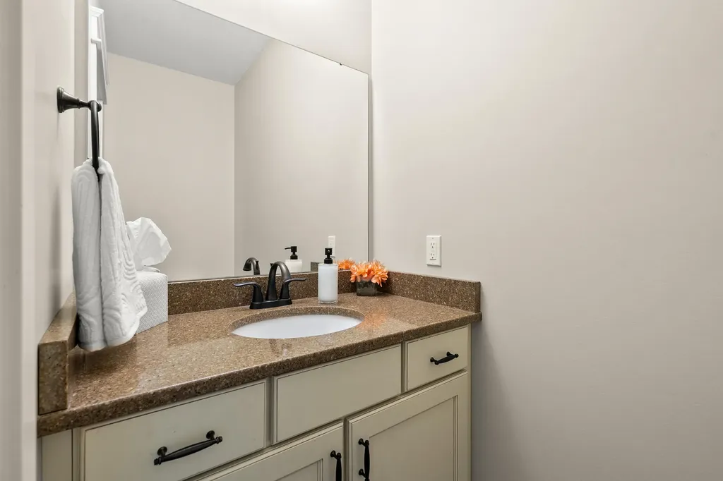 7585 Oakwood Avenue Texas Charter Township MI 49009