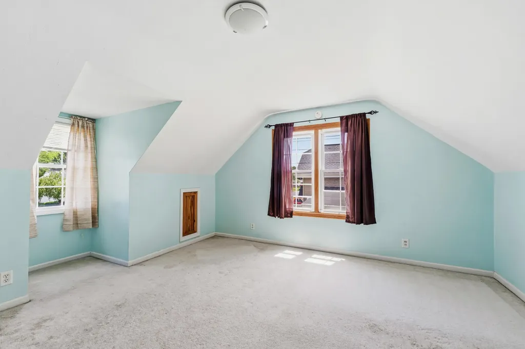 63 N 31st Street N Battle Creek City MI 49015