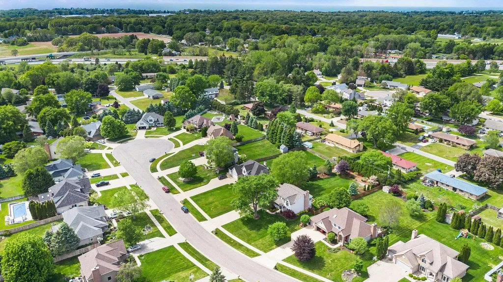 1425 Old Farm Lane Lincoln Charter Township MI 49085