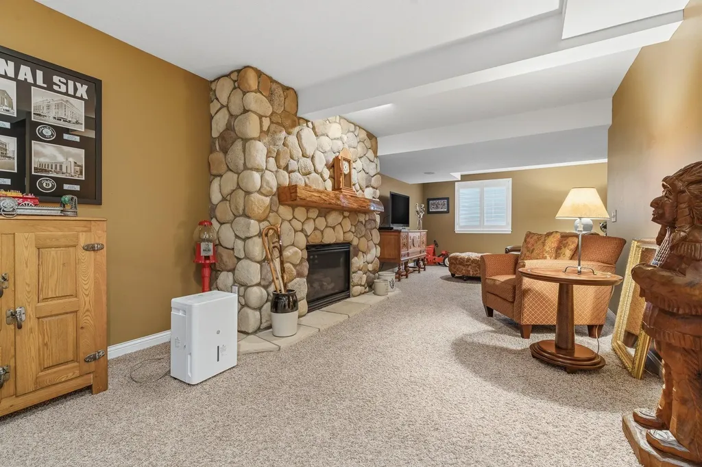 880 Ludington Avenue Portage City MI 49002