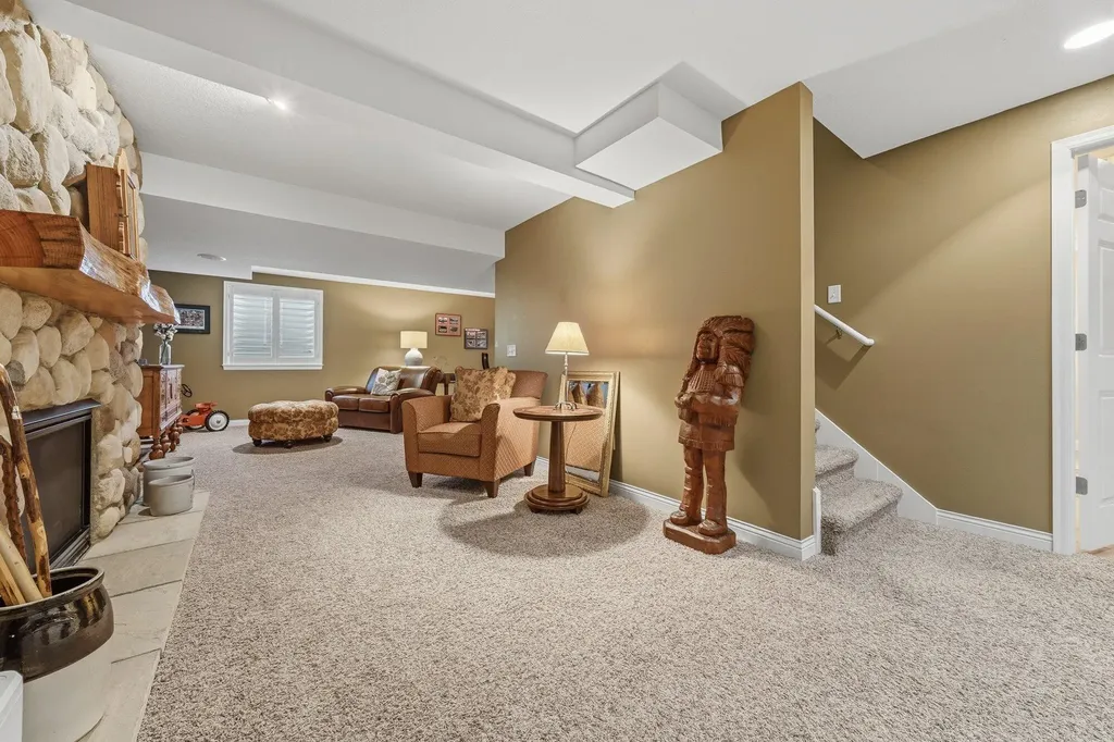 880 Ludington Avenue Portage City MI 49002