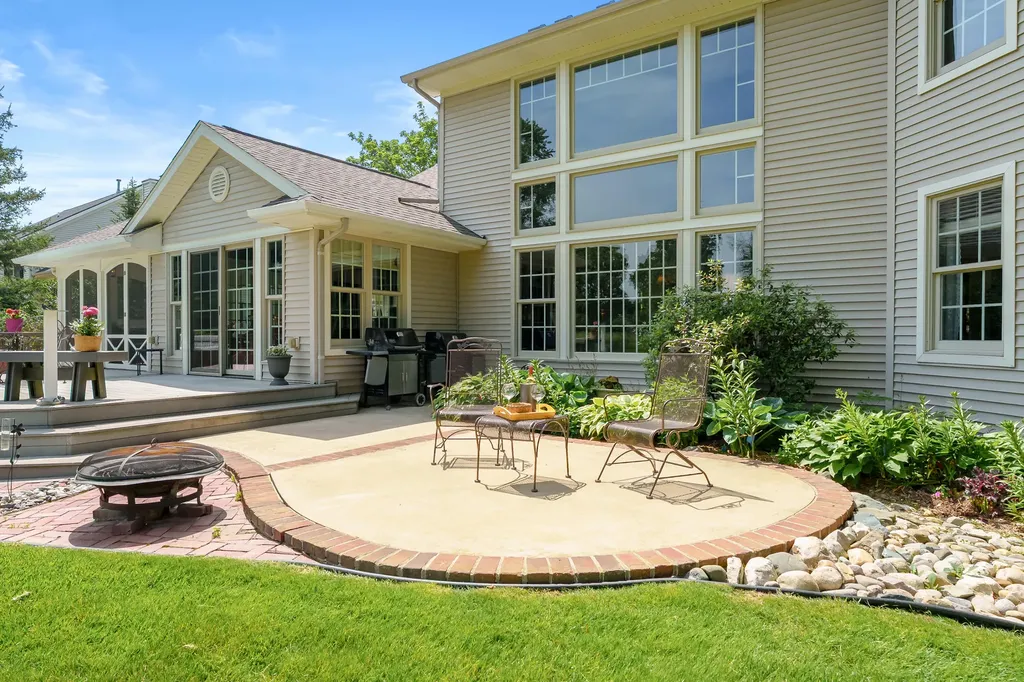 7376 Dunross Drive Portage City MI 49024