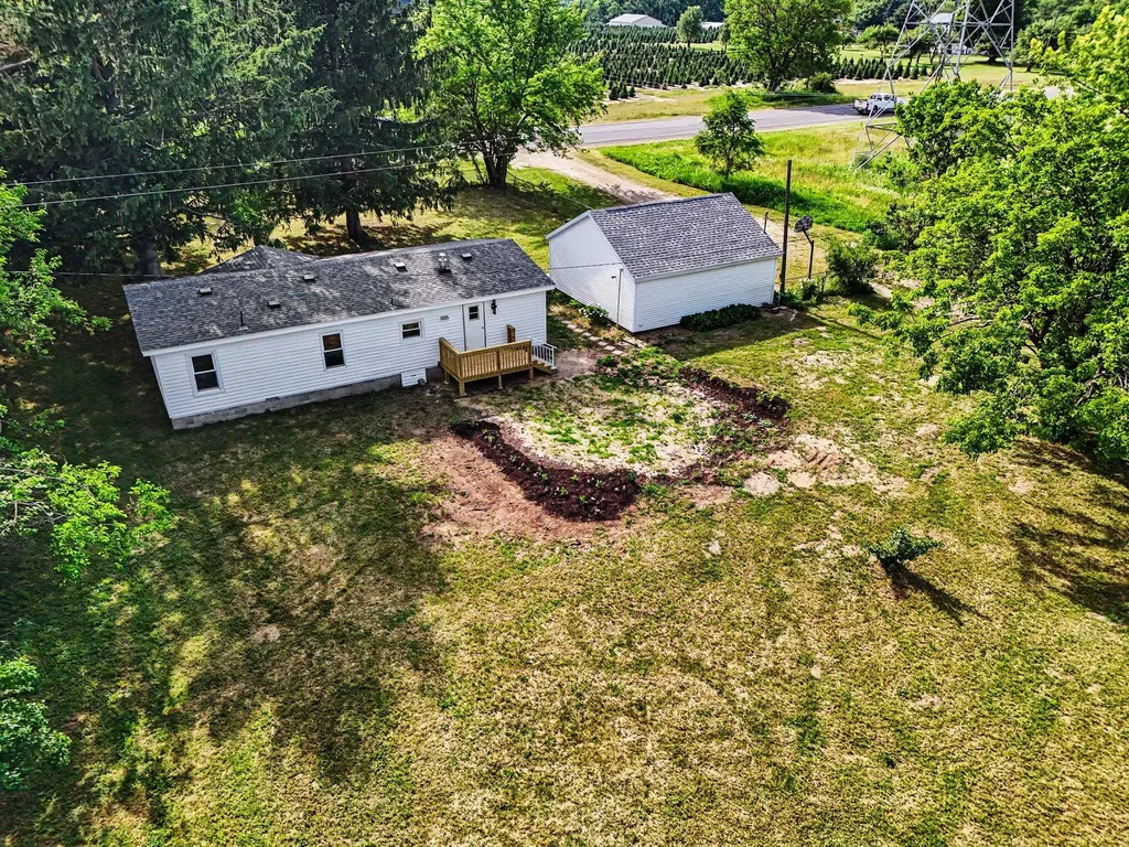 12057 M-40 Pine Grove Township MI 49055