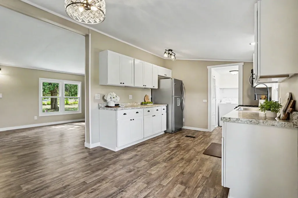 12057 M-40 Pine Grove Township MI 49055