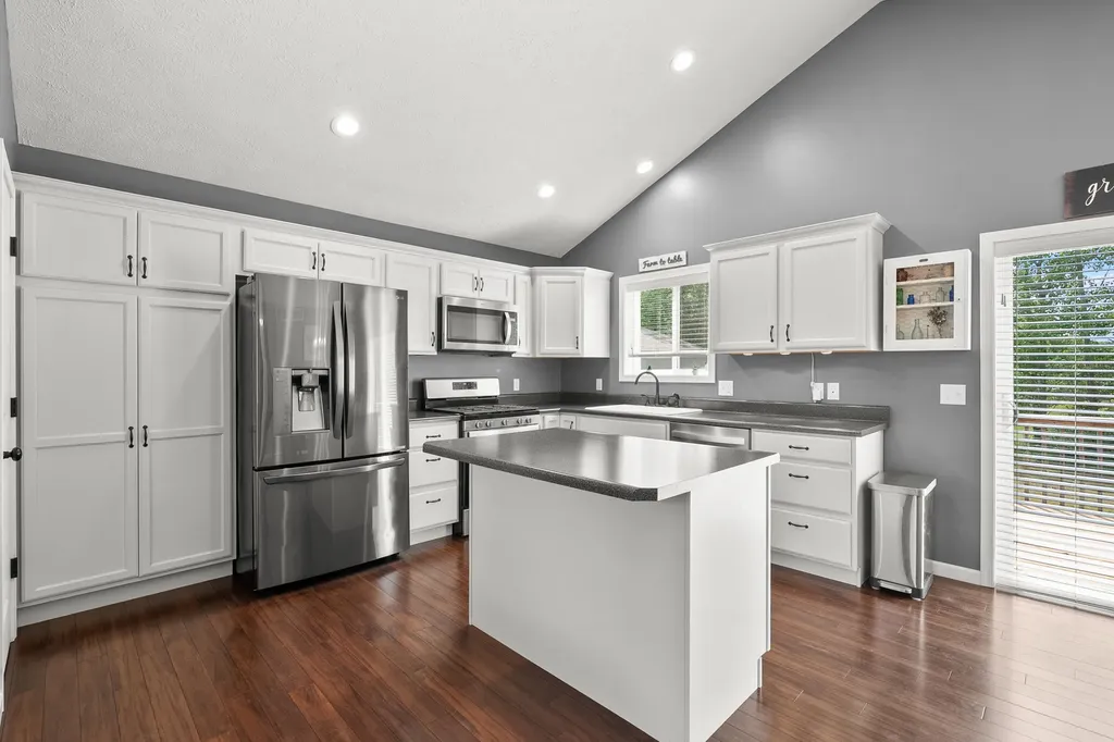 25427 Chaty Lane Pine Grove Township MI 49055