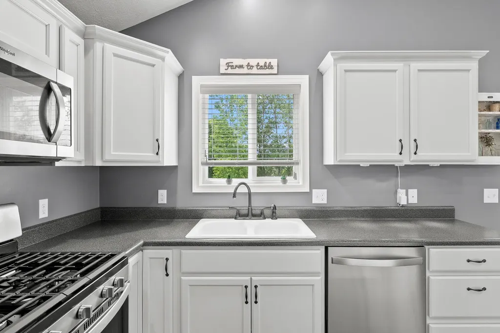 25427 Chaty Lane Pine Grove Township MI 49055