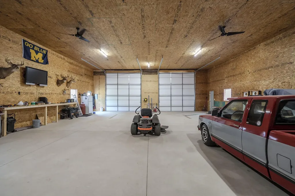 25427 Chaty Lane Pine Grove Township MI 49055