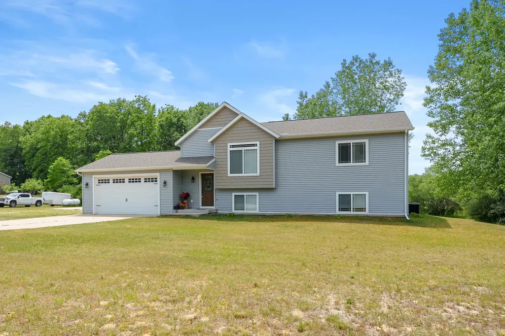 25427 Chaty Lane Pine Grove Township MI 49055