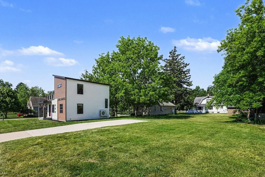 9740 Maple Street Bridgman City MI 49106