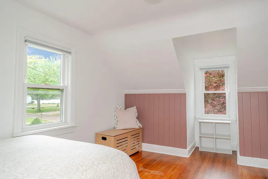420 Oakhurst Avenue Kalamazoo City MI 49001