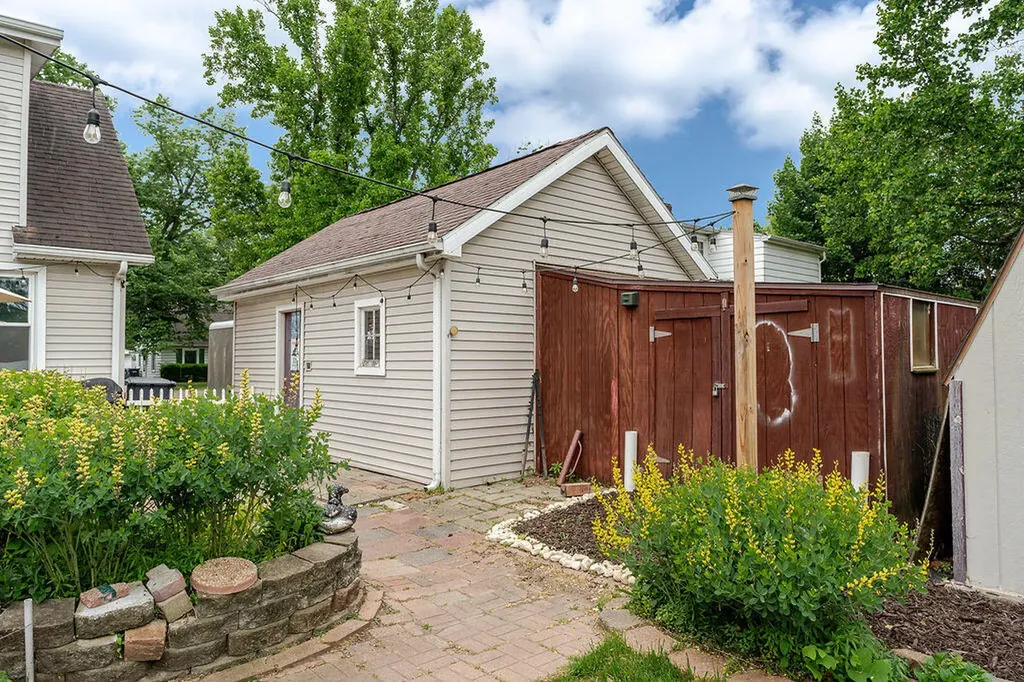 420 Oakhurst Avenue Kalamazoo City MI 49001