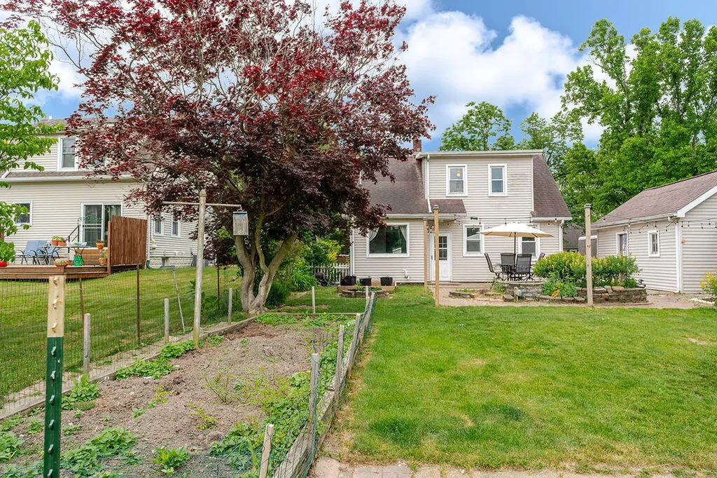 420 Oakhurst Avenue Kalamazoo City MI 49001