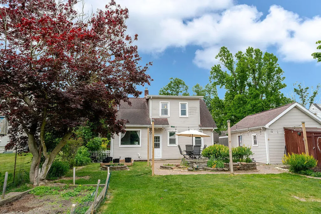 420 Oakhurst Avenue Kalamazoo City MI 49001