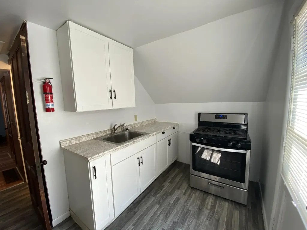 617 Forest Street Kalamazoo City MI 49008